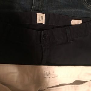 Gap Maternity Shorts size 12/31